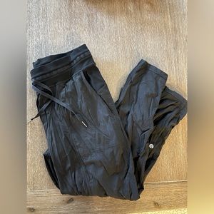 Lululemon Studio Crop